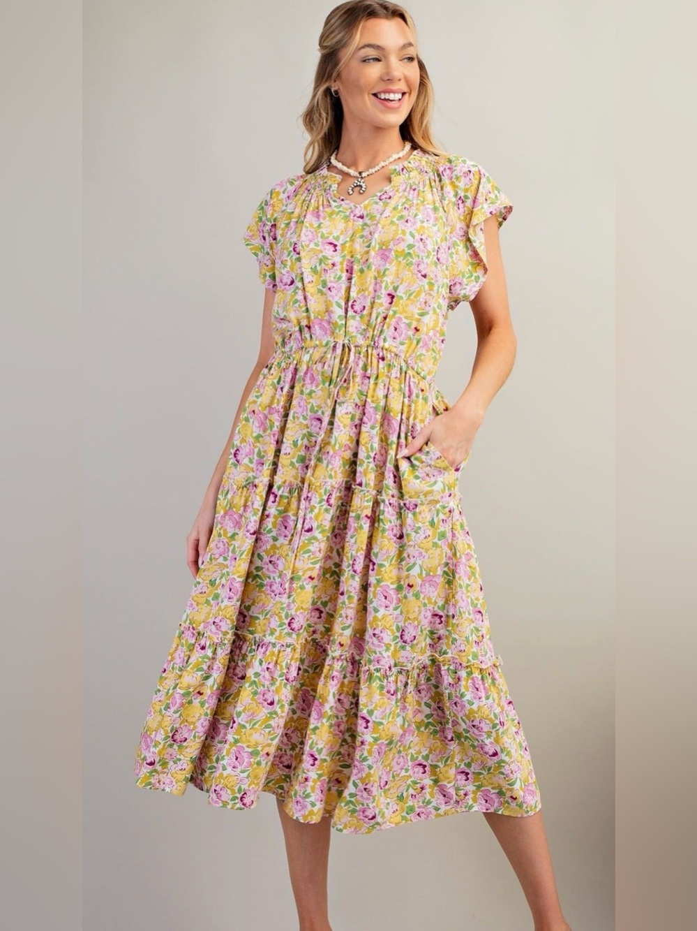 Easel Ditsy Floral Tiered Midi Dress NWT Size Medium